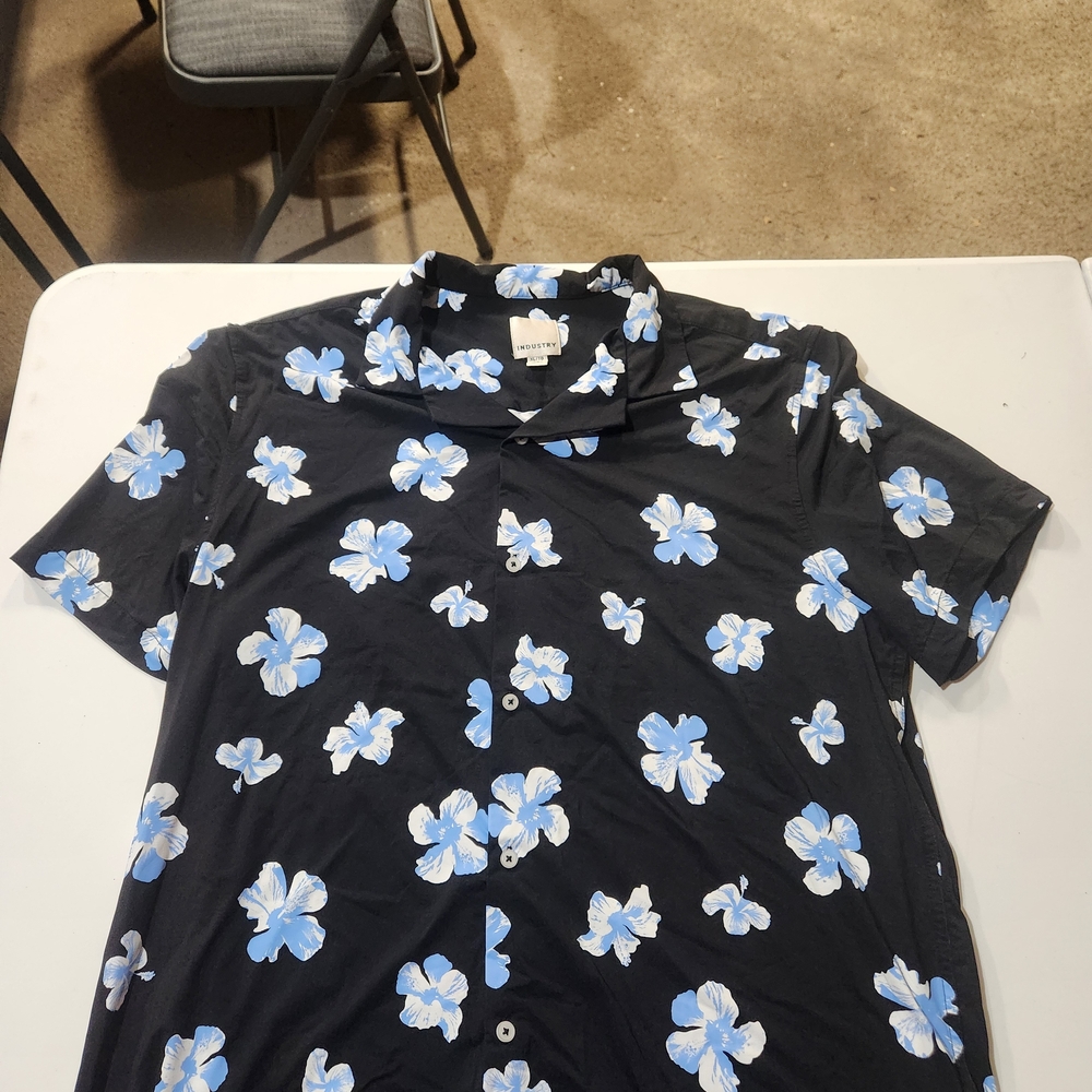 Industry Mens Short-Sleeve Button-Down with Light Blue Floral Print